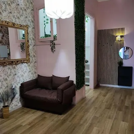 Alexas House La Tua Casa In アパート