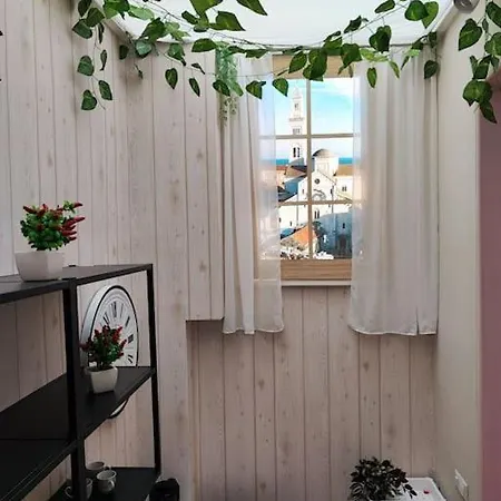 Alexas House La Tua Casa In アパート *