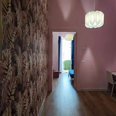 アパート Alexas House La Tua Casa In バーリ