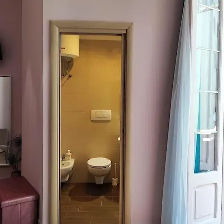 アパート Alexas House La Tua Casa In バーリ